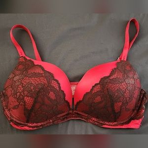 Victoria Secret 34D Bra